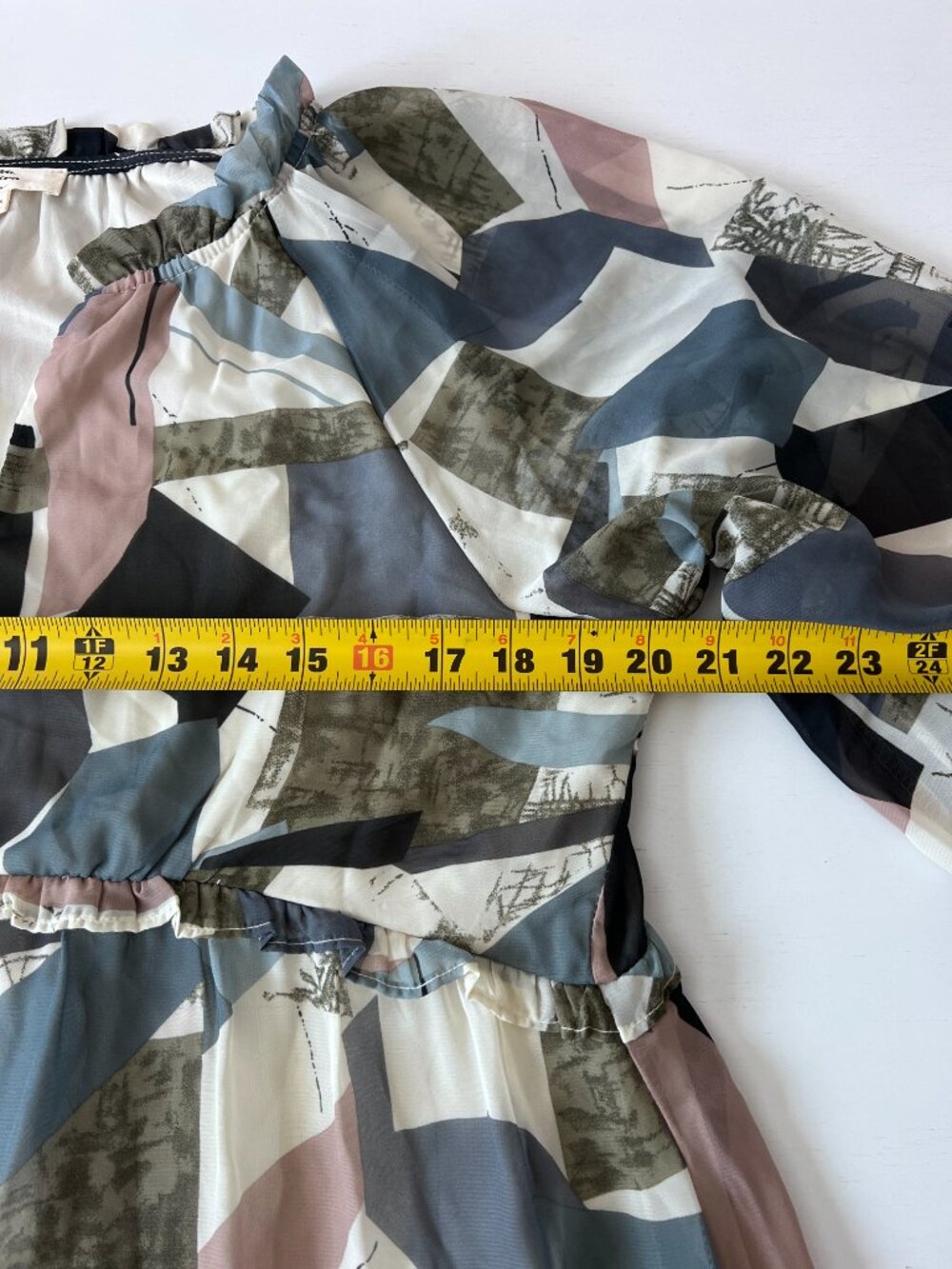 Entro Abstract Geometric Tiered Ruffle Mini Dress Large - Picture 6 of 8
